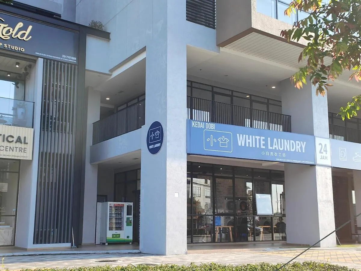 Sky Trees 22-B 4Pax, Bukit Indah, Aeon, Legoland, Netflix Daire Johor Bahru